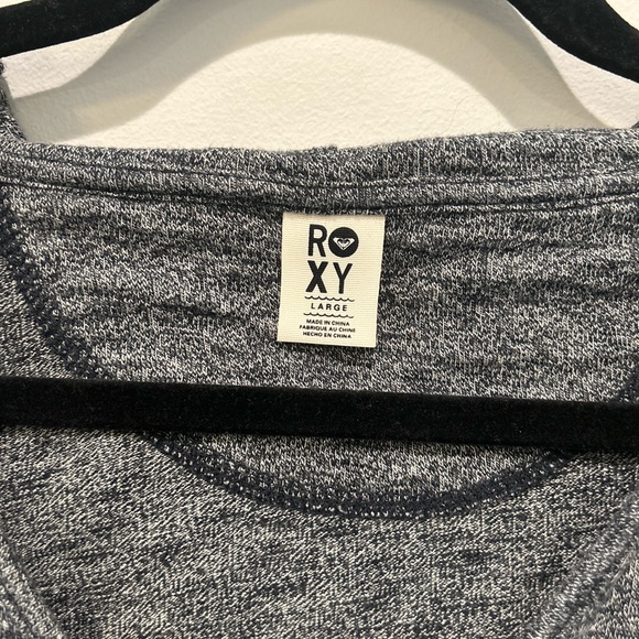 ROXY Women’s Pullover  Hoodie with Scoop Neckline for comfort. Size L - Picture 4 of 5